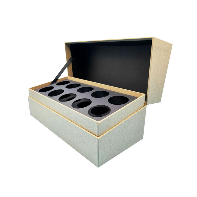 Flip Box With Cardboard Inlay